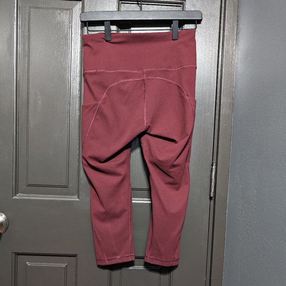 PHISOCKAT Wine Red Capri Yoga Legging - Picture 6 of 7